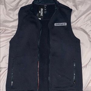 NWT Men’s Rhone/Peloton Fleece Vest, Black, medium